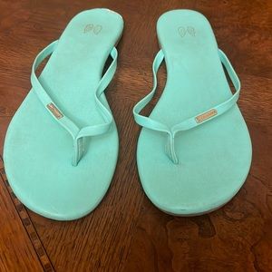 Mint green Victoria’s Secret sandal